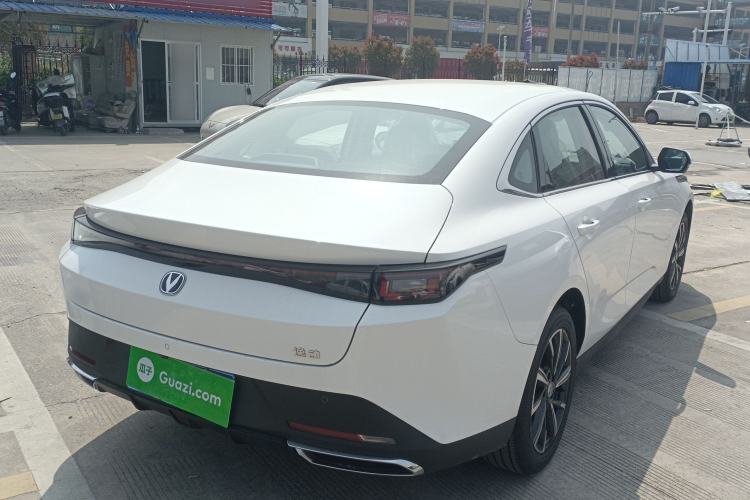 Used CHANGAN Eado 2025 Blue Whale 1.5T 500Bar Prestige Model Rear Right 45 Deg