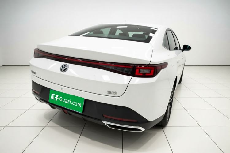 Used CHANGAN Eado 2025 Blue Whale 1.5T 500Bar Prestige Model Rear Right 45 Deg