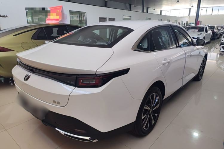 Used CHANGAN Eado 2025 Blue Whale 1.5T 500Bar Prestige Model Rear Right 45 Deg