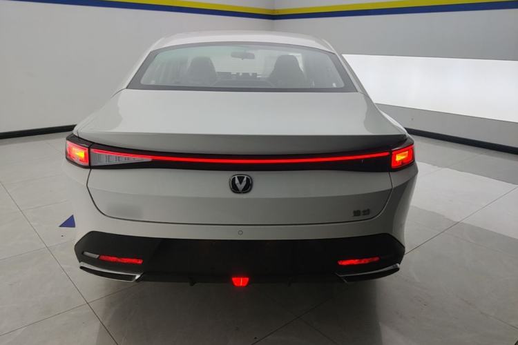 Used CHANGAN Eado 2025 Blue Whale 1.5T 500Bar Prestige Model Rear