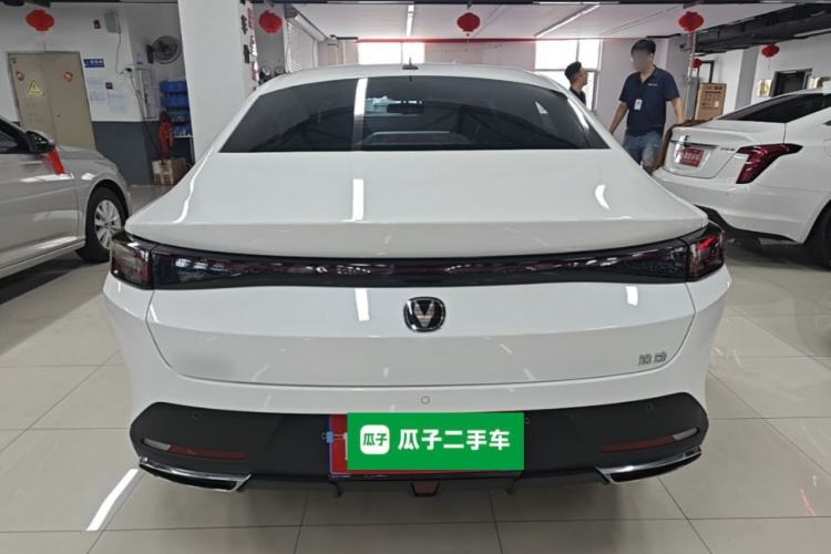 Used CHANGAN Eado 2025 Blue Whale 1.5T 500Bar Flagship Model Rear