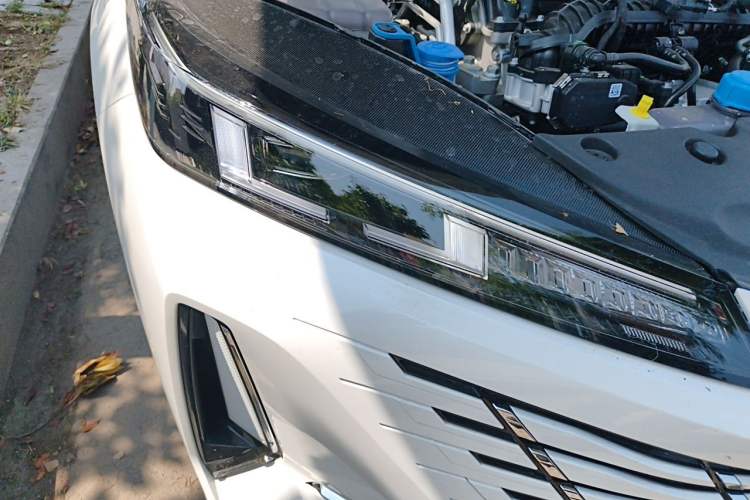 Used CHANGAN Eado 2025 Blue Whale 1.5T 500Bar Prestige Model Right Front Headlight