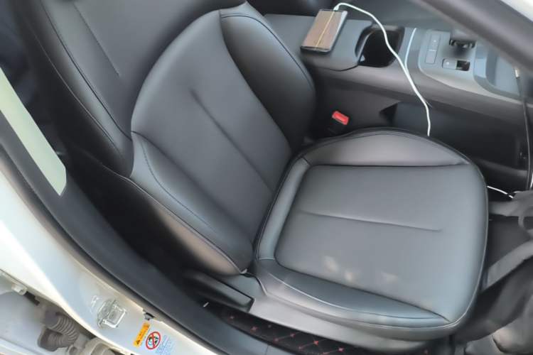 Used CHANGAN Eado 2025 Blue Whale 1.5T 500Bar Prestige Model Right Front Seat