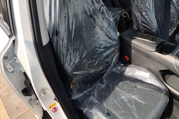 Used CHANGAN Eado 2025 Blue Whale 1.5T 500Bar Prestige Model Right Front Seat