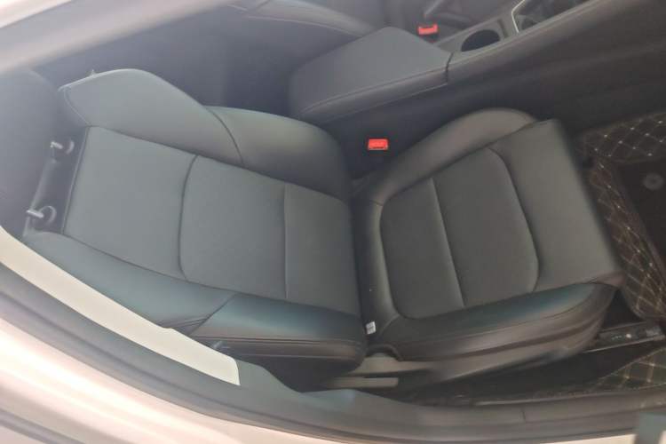 Used CHANGAN Eado 2025 PLUS 1.5L Manual Luxury Edition Right Front Seat