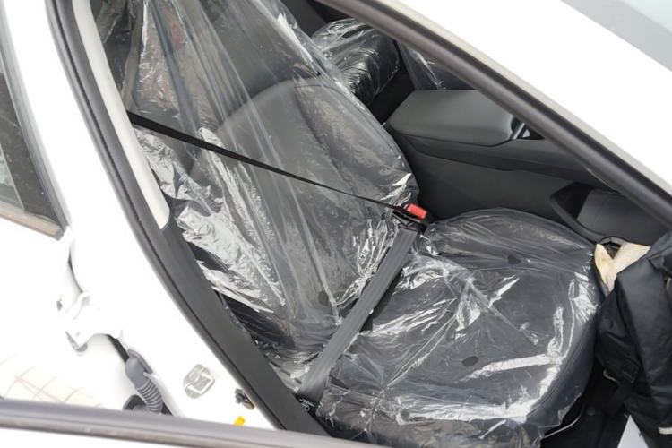 Used CHANGAN Eado 2025 Blue Whale 1.5T 500Bar Prestige Model Right Front Seat
