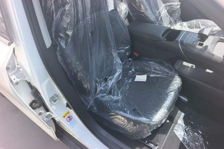 Used CHANGAN Eado 2025 Blue Whale 1.5T 500Bar Prestige Model Right Front Seat