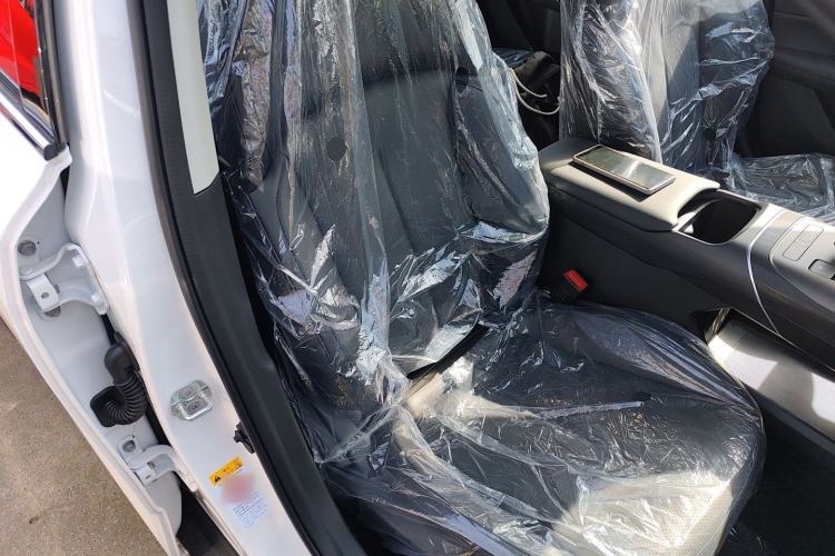Used CHANGAN Eado 2025 Blue Whale 1.5T 500Bar Prestige Model Right Front Seat