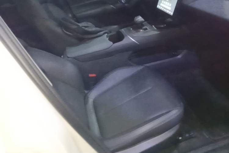 Used CHANGAN Eado 2025 Blue Whale 1.5T 500Bar Prestige Model Right Front Seat