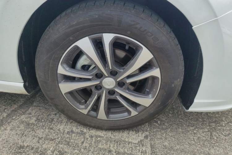 Used CHANGAN Eado 2025 PLUS 1.4T Dual-Clutch High-Energy Version Right Front Wheel Hub