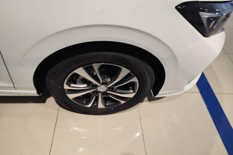 Used CHANGAN Eado 2025 PLUS 1.4T Dual-Clutch High-Energy Version Right Front Wheel Hub