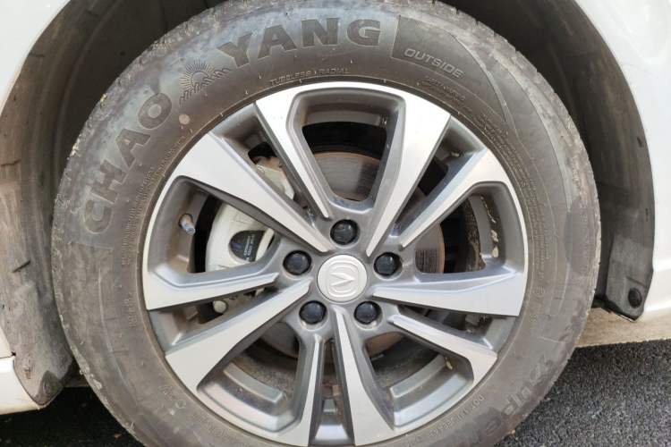 Used CHANGAN Eado 2025 PLUS 1.4T Dual-Clutch High-Energy Version Right Front Wheel Hub
