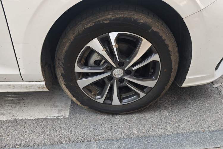 Used CHANGAN Eado 2025 PLUS 1.4T Dual-Clutch High-Energy Version Right Front Wheel Hub