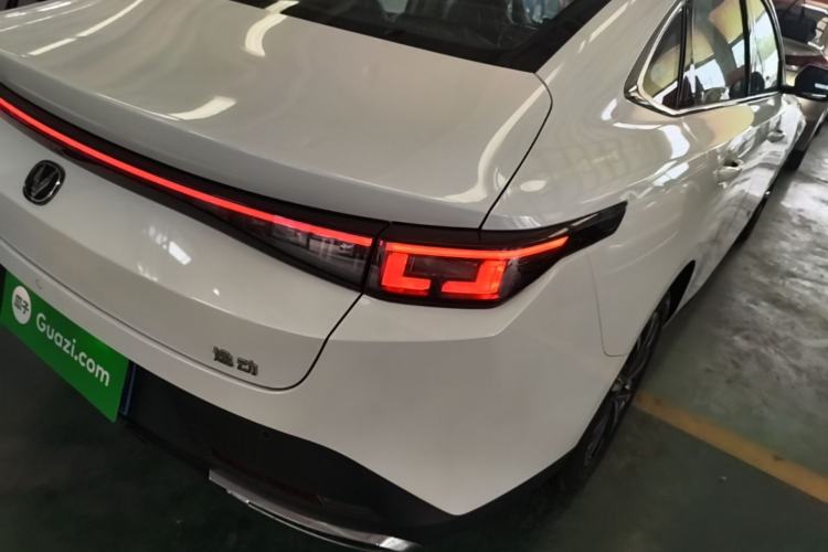 Used CHANGAN Eado 2025 Blue Whale 1.5T 500Bar Prestige Model Right Rear Taillight