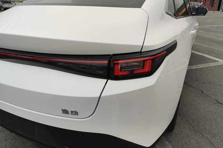 Used CHANGAN Eado 2025 Blue Whale 1.5T 500Bar Prestige Model Right Rear Taillight