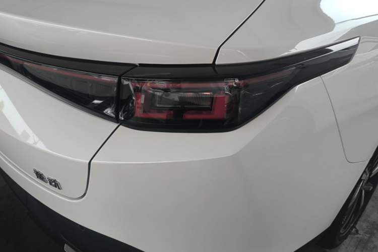 Used CHANGAN Eado 2025 Blue Whale 1.5T 500Bar Prestige Model Right Rear Taillight