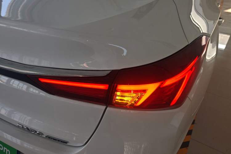 Used CHANGAN Eado 2025 PLUS 1.5L Manual Luxury Edition Right Rear Taillight