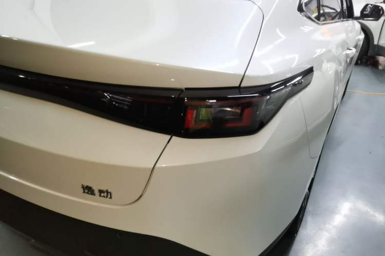 Used CHANGAN Eado 2025 Blue Whale 1.5T 500Bar Prestige Model Right Rear Taillight