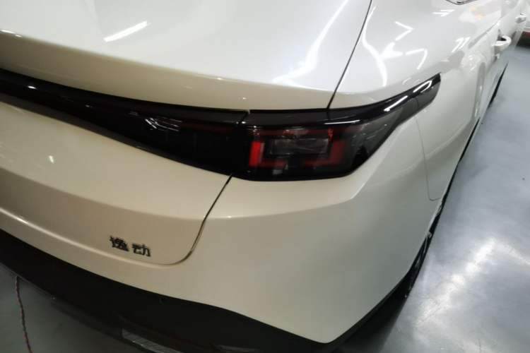 Used CHANGAN Eado 2025 Blue Whale 1.5T 500Bar Prestige Model Right Rear Taillight