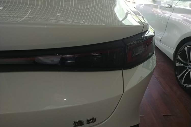 Used CHANGAN Eado 2025 Blue Whale 1.5T 500Bar Prestige Model Right Rear Taillight
