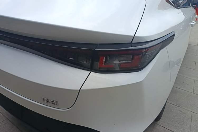 Used CHANGAN Eado 2025 Blue Whale 1.5T 500Bar Prestige Model Right Rear Taillight