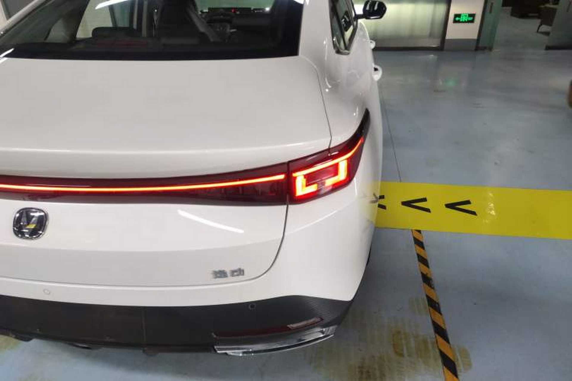 Used CHANGAN Eado 2025 Blue Whale 1.5T 500Bar Prestige Model Right Rear Taillight