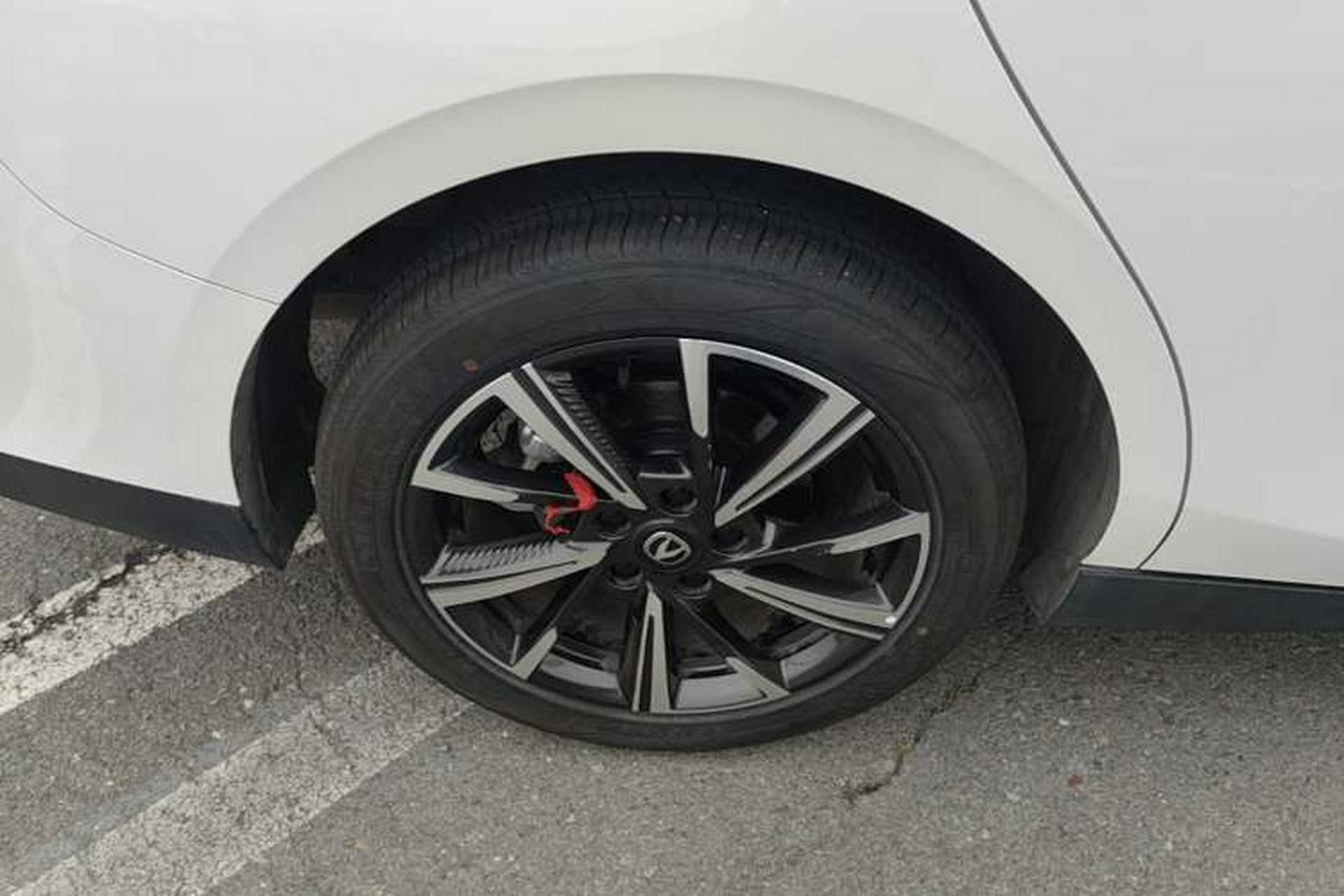 Used CHANGAN Eado 2025 Blue Whale 1.5T 500Bar Prestige Model Right Rear Wheel Hub
