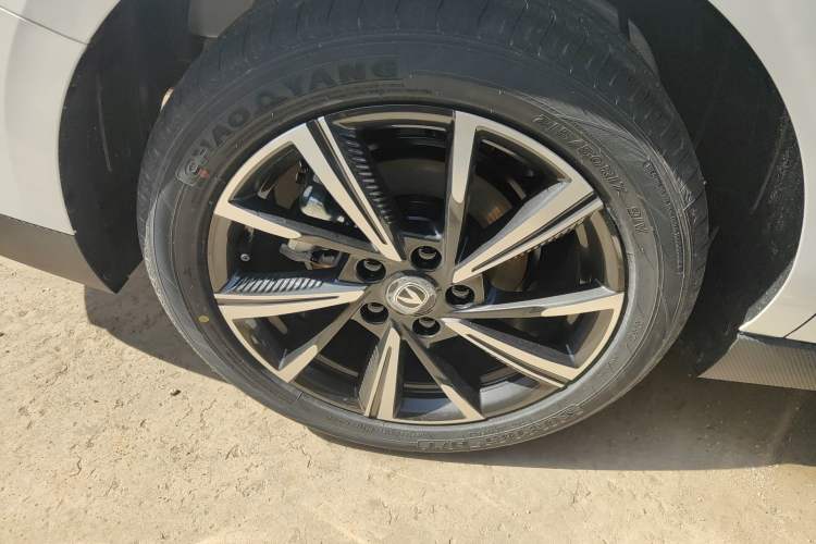 Used CHANGAN Eado 2025 Blue Whale 1.5T 500Bar Prestige Model Right Rear Wheel Hub
