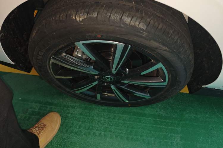 Used CHANGAN Eado 2025 Blue Whale 1.5T 500Bar Prestige Model Right Rear Wheel Hub
