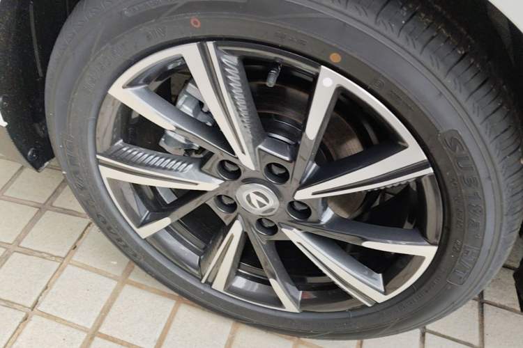 Used CHANGAN Eado 2025 Blue Whale 1.5T 500Bar Prestige Model Right Rear Wheel Hub