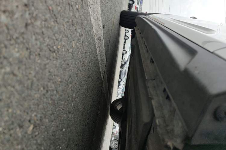 Used CHANGAN Eado 2025 Blue Whale 1.5T 500Bar Prestige Model Right Side Sill