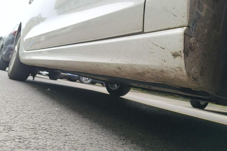 Used CHANGAN Eado 2025 PLUS 1.5L Manual Luxury Edition Right Side Sill