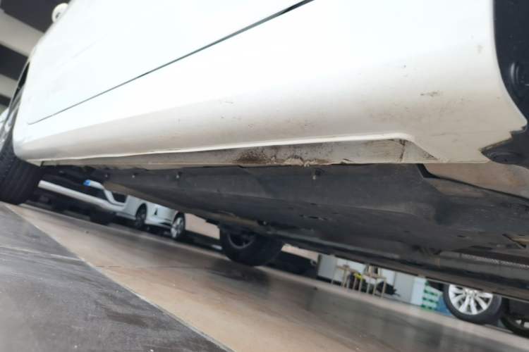 Used CHANGAN Eado 2025 PLUS 1.4T Dual-Clutch High-Energy Version Right Side Sill