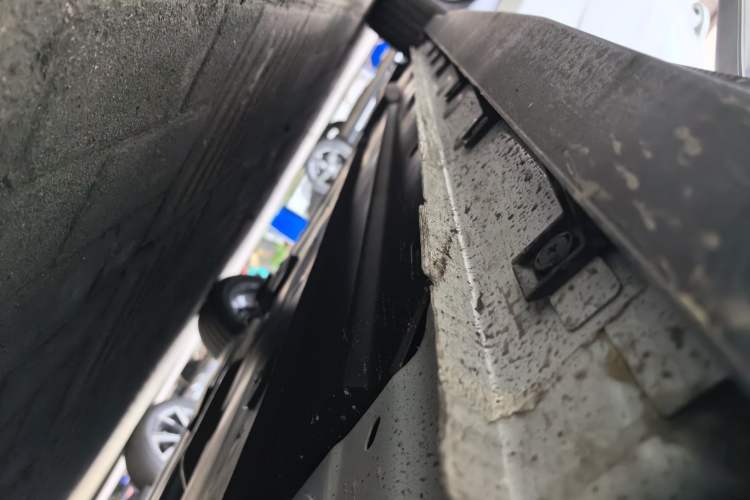 Used CHANGAN Eado 2025 Blue Whale 1.5T 500Bar Prestige Model Right Side Sill