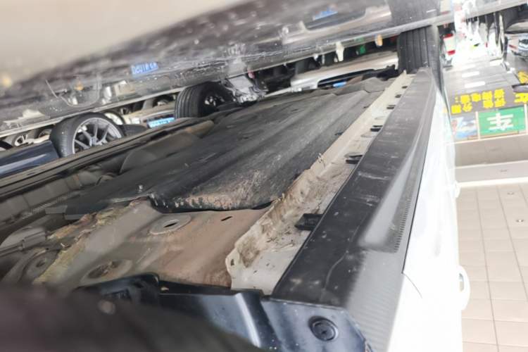 Used CHANGAN Eado 2025 Blue Whale 1.5T 500Bar Flagship Model Right Side Sill