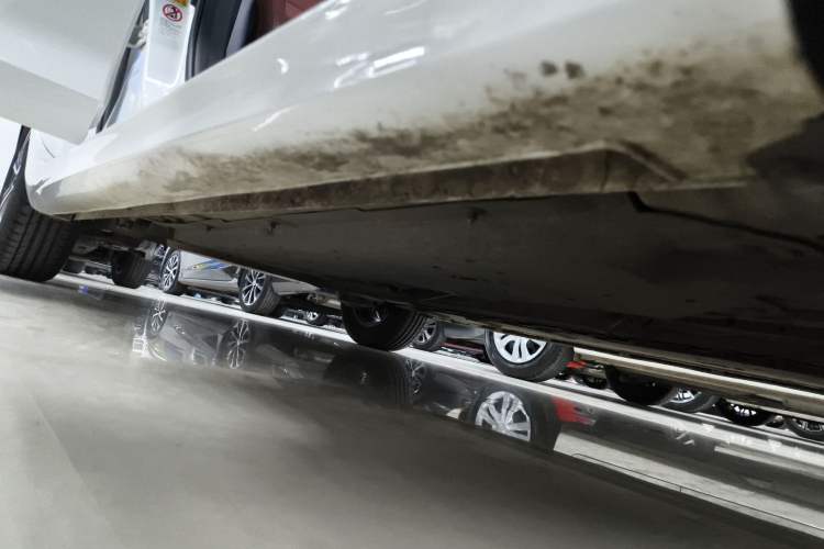 Used CHANGAN Eado 2025 PLUS 1.4T Dual-Clutch High-Energy Version Right Side Sill