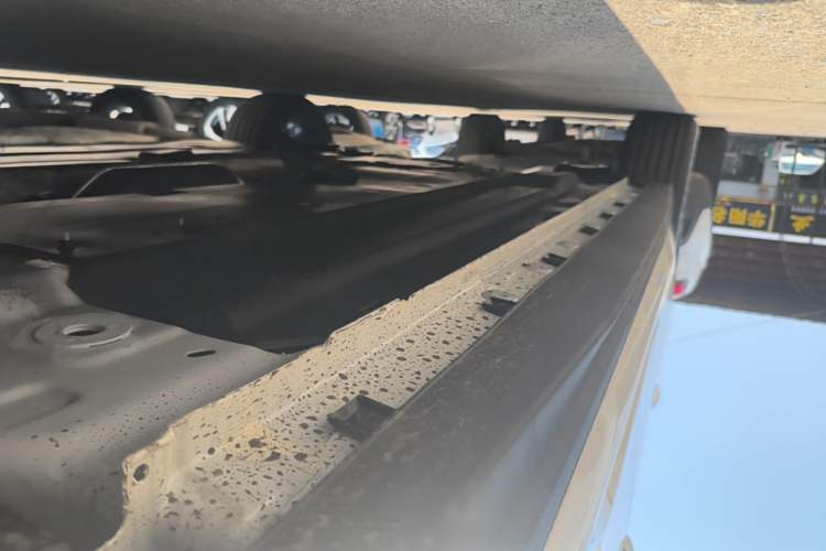 Used CHANGAN Eado 2025 Blue Whale 1.5T 500Bar Prestige Model Right Side Sill