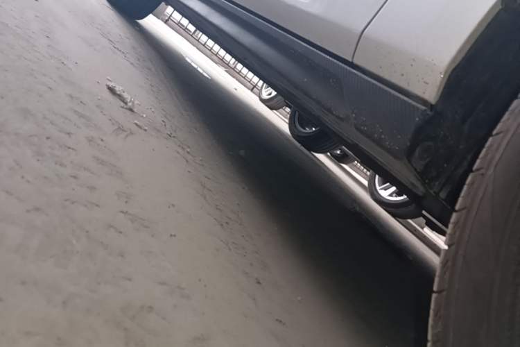 Used CHANGAN Eado 2025 Blue Whale 1.5T 500Bar Prestige Model Right Side Sill
