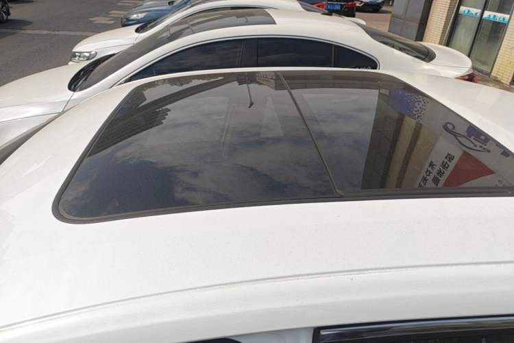 Used CHANGAN Eado 2025 Blue Whale 1.5T 500Bar Flagship Model Roof