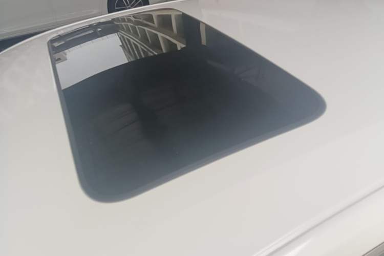 Used CHANGAN Eado 2025 Blue Whale 1.5T 500Bar Prestige Model Roof