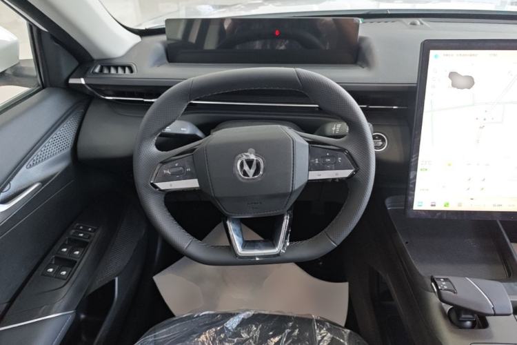 Used CHANGAN Eado 2025 Blue Whale 1.5T 500Bar Prestige Model Steering Wheel