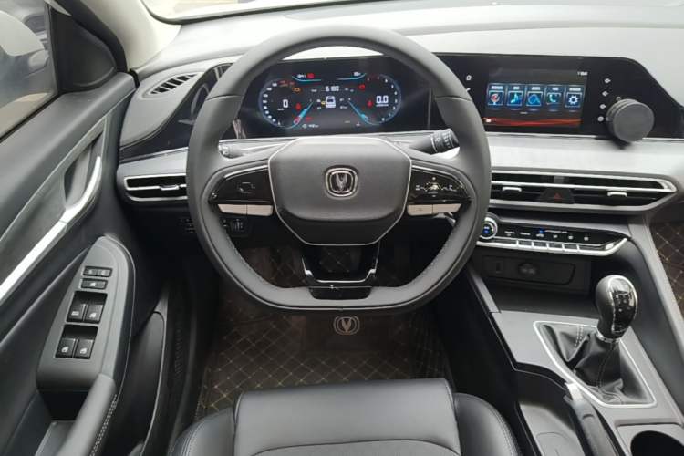 Used CHANGAN Eado 2025 PLUS 1.5L Manual Luxury Edition Steering Wheel