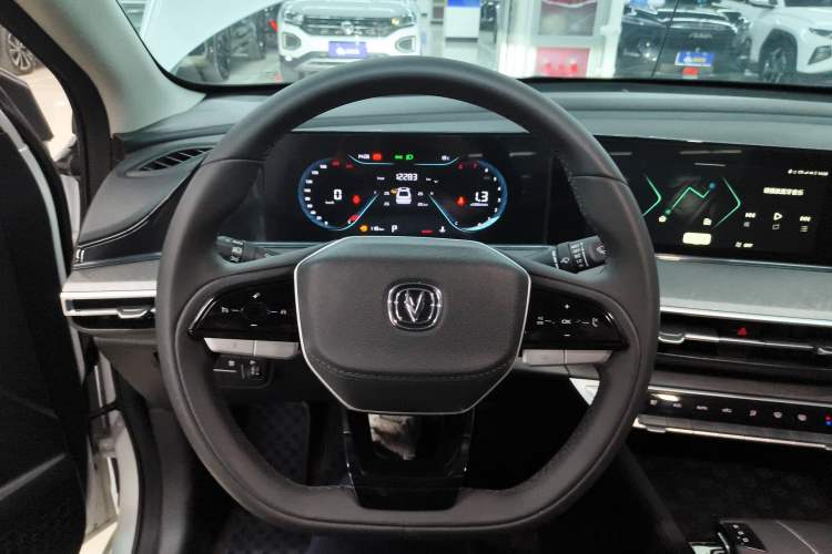 Used CHANGAN Eado 2025 PLUS 1.4T Dual-Clutch High-Energy Version Steering Wheel