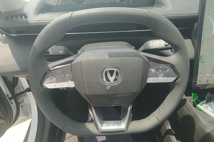 Used CHANGAN Eado 2025 Blue Whale 1.5T 500Bar Prestige Model Steering Wheel