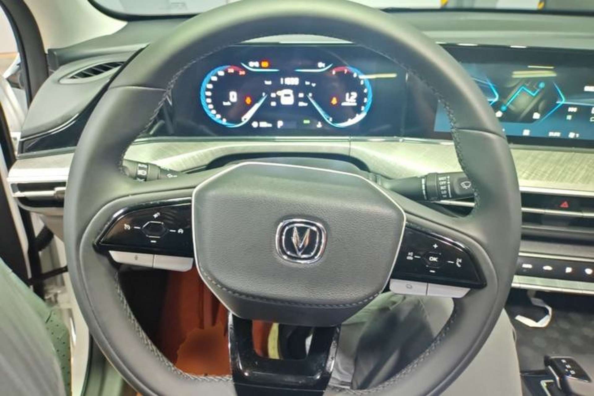Used CHANGAN Eado 2025 PLUS 1.4T Dual-Clutch High-Energy Version Steering Wheel