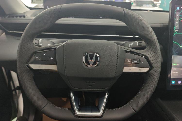 Used CHANGAN Eado 2025 Blue Whale 1.5T 500Bar Prestige Model Steering Wheel