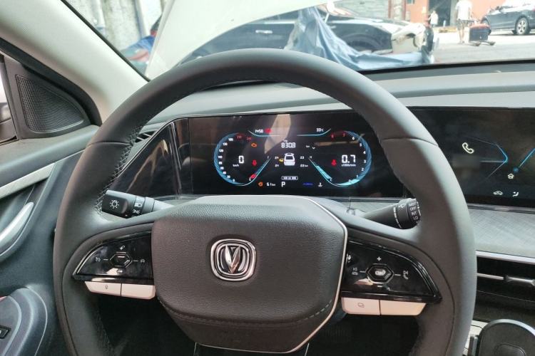 Used CHANGAN Eado 2025 PLUS 1.4T Dual-Clutch High-Energy Version Steering Wheel