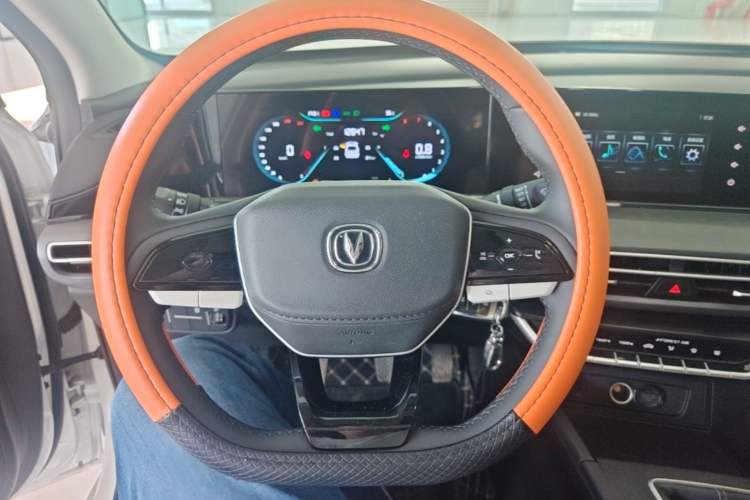 Used CHANGAN Eado 2025 PLUS 1.5L Manual Luxury Edition Steering Wheel
