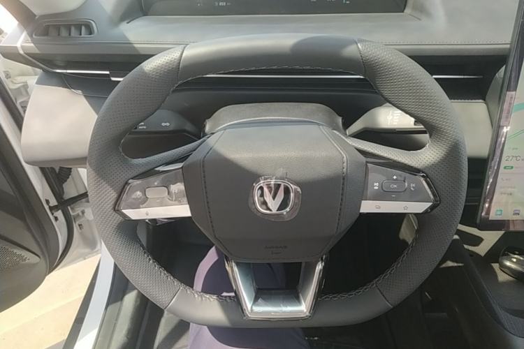 Used CHANGAN Eado 2025 Blue Whale 1.5T 500Bar Prestige Model Steering Wheel