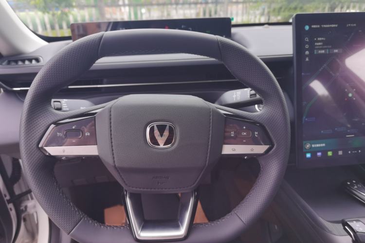 Used CHANGAN Eado 2025 Blue Whale 1.5T 500Bar Prestige Model Steering Wheel